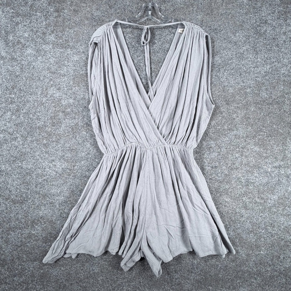 Zenana‎ Surplice Drape Romper Womens L Light Gray Comfortable Elastic Waistband